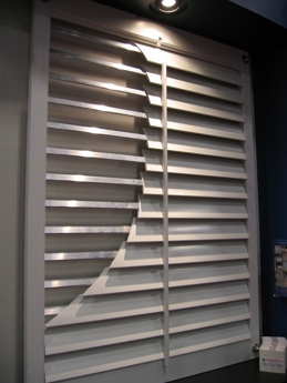 The aluminum core inside of our polycore interior shutters keeps them from warping or bowing.