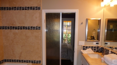 Residential Room Divider/Wall Slide Photo