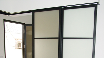 Residential Room Divider/Wall Slide Photo