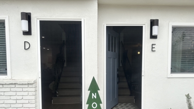 Single Door Retractable Screen Door Photo