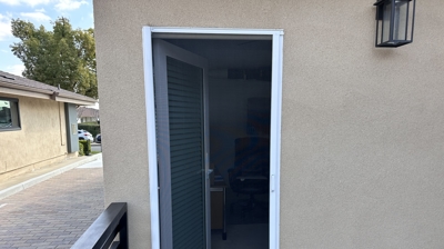 Single Door Retractable Screen Door Photo