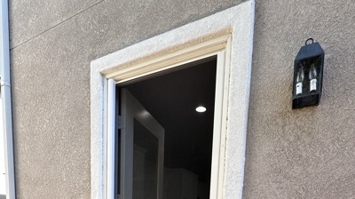 Single Door Retractable Screen Door Photo