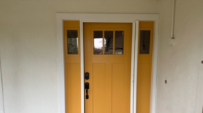 Single Door Retractable Screen Door Photo