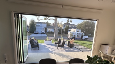 Single Door VistaView Screen Photo