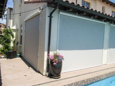 Motorized Power Screens in Lake Forest
