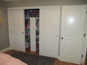 3 Panel, 3 Track Top-Hung Bedroom Closet Door