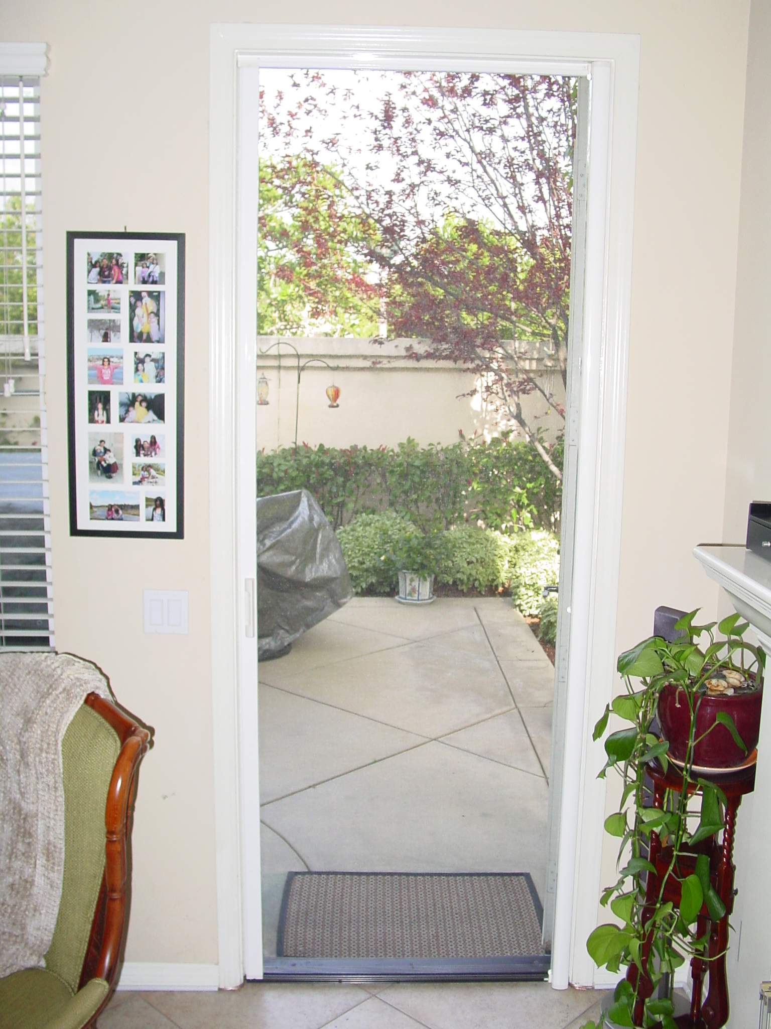 Single Door Retractable Screen Doors | Classic Improvement Products